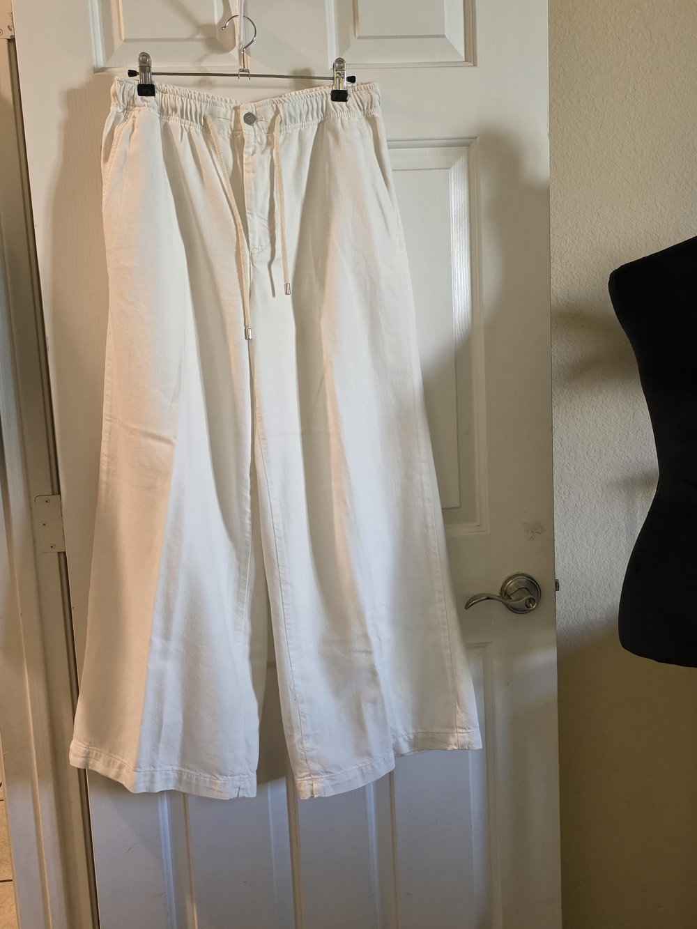 Pilcro Women's White Wide-Leg Overalls